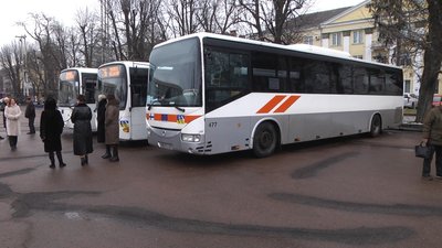 Три шкільні автобуси від Міністерства освіти Фінляндії отримала Хмельницька область Три шкільні автобуси від Міністерства освіти Фінляндії отримала Хмельницька область