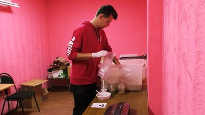 Сухий борщ для захисників на передовій готують в Тячеві Сухий борщ для захисників на передовій готують в Тячеві