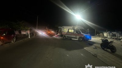 У селі на Буковині неповнолітній мотоцикліст насмерть збив пішохода