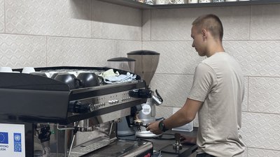 Опанування нових професій за 2 місяці: як працює центр освіти для дорослих у Вознесенську Опанування нових професій за 2 місяці: як працює центр освіти для дорослих у Вознесенську