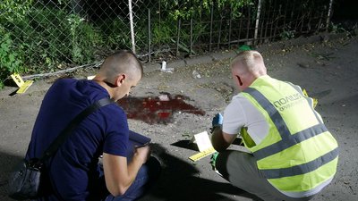 Чоловіку, який, за версією слідства, підірвав гранату у дворі будинку, оголосили підозру