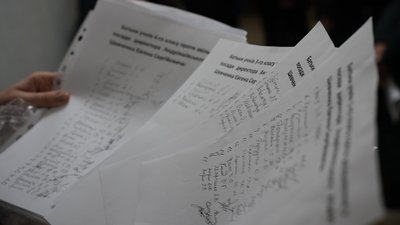 Батьки учнів Андріяшівського ліцею на Сумщині проти звільнення директора Батьки учнів Андріяшівського ліцею на Сумщині проти звільнення директора