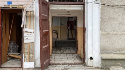 Частина приміщення знищена, дах вигорів: у Вінниці вирішують долю Будинку офіцерів