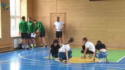 Веселі старти разом з військовими Веселі старти разом з військовими