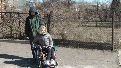 Як у Запоріжжі під час тривоги ховаються люди з інвалідністю Як у Запоріжжі під час тривоги ховаються люди з інвалідністю