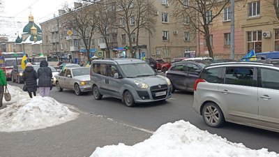 Автопропобіг "ЗСУ в першу чергу" в Тернополі Автопропобіг "ЗСУ в першу чергу" в Тернополі
