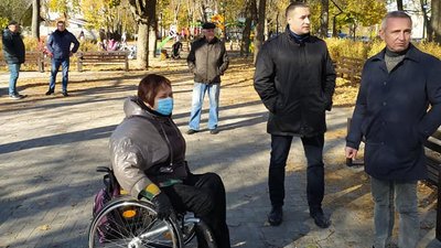У Житомирі завершили реконструкцію скверу біля пам'ятника жертвам голодомору 1932-33 років У Житомирі завершили реконструкцію скверу біля пам'ятника жертвам голодомору 1932-33 років