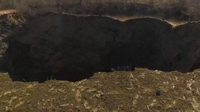 Обвал у Стебнику: на трасі Дрогобич-Трускавець обмежили рух вантажівок Обвал у Стебнику: на трасі Дрогобич-Трускавець обмежили рух вантажівок