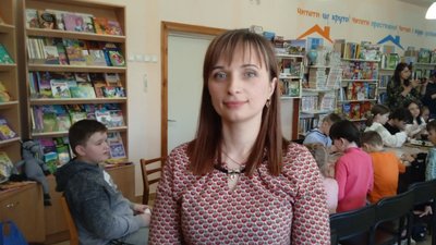 Завідувачка бібліотеки Світлана Процишин Завідувачка бібліотеки Світлана Процишин