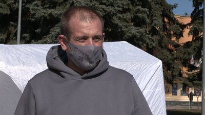 У Рівному волонтери провели благодійною акцію до дня боротьби з туберкульозом У Рівному волонтери провели благодійною акцію до дня боротьби з туберкульозом