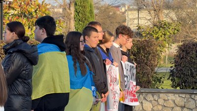 хвилина мовчання, збараж, збаразький ліцей, учні, вшануй