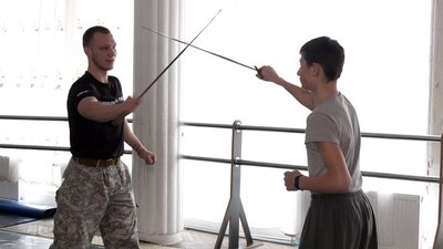 У Рівному дітям організували безкоштовні майстеркласи з козацьких єдиноборств