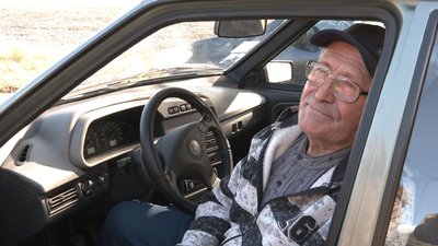 Люди просять відремонтувати дорогу між Крутьками і Благодатним Люди просять відремонтувати дорогу між Крутьками і Благодатним