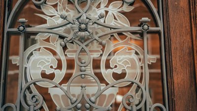 У центрі Львова відреставрували каретну браму У центрі Львова відреставрували каретну браму