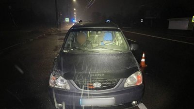 Авто, яке збило 19-річну пішохідку