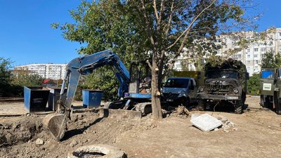 У Херсоні відремонтували трубу каналізаційної мережі, яка обслуговує будинки одного з мікрорайонів