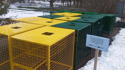 На Кіровоградщині Гурівська громада купила контейнери для роздільного збору сміття. Де їх облаштують