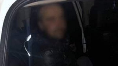 На Прикарпатті чоловік заліз у вікно до пенсіонерки та напав на неї На Прикарпатті чоловік заліз у вікно до пенсіонерки та напав на неї