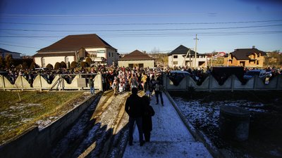 "Маланка була і за союзу, і в пандемію". Репортаж з наймасштабнішої на Буковині переберії "Маланка була і за союзу, і в пандемію". Репортаж з наймасштабнішої на Буковині переберії