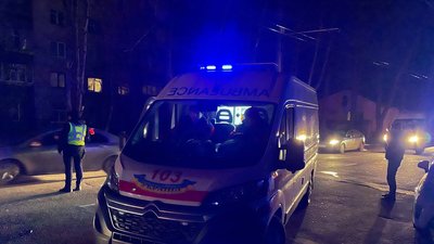 У Сумах на вулиці Чорновола сталася автомобільна аварія: є травмовані