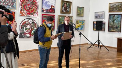 До дня художника у Черкасах відкрили художню виставку До дня художника у Черкасах відкрили художню виставку