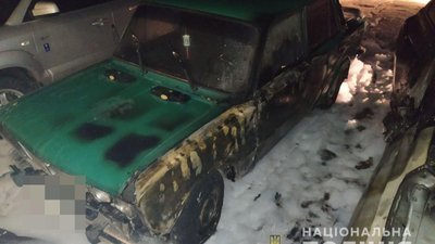 Кандидату на посаду міського голови Лозової на Харківщині підпалили автівку Кандидату на посаду міського голови Лозової на Харківщині підпалили автівку
