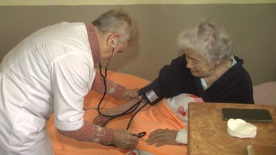 Харків'янка отримала травми під час обстрілу в Харкові. Наразі перебуває в "Будинку милосердя" Харків'янка отримала травми під час обстрілу в Харкові. Наразі перебуває в "Будинку милосердя"