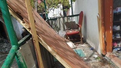 Авіаудар по Малину на Житомирщині: поліція фіксує наслідки, прокуратура відкрила кримінальну справу Авіаудар по Малину на Житомирщині: поліція фіксує наслідки, прокуратура відкрила кримінальну справу