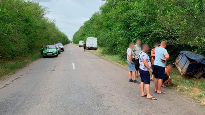 На Херсонщині поліцейські розслідують обставини ДТП з трьома травмованими