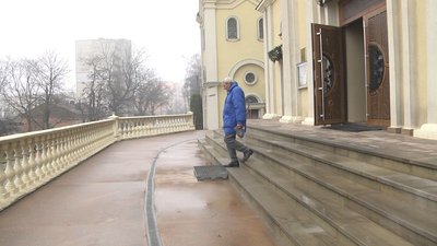 Ходить до церкви в Тернополі та волонтерить: історія переселенця з-під Мелітополя Ходить до церкви в Тернополі та волонтерить: історія переселенця з-під Мелітополя