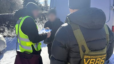 Затримання чоловіка, якого підозрюють в організації незаконних переправлень за кордон