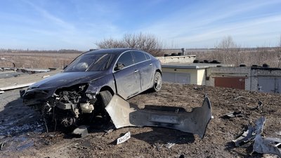 машина на гаражі у харкові машина на гаражі у харкові