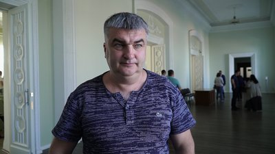 У Чернігові на зупинках громадського транспорту не працюють близько 30 табло: хто їх ремонтуватиме та коли