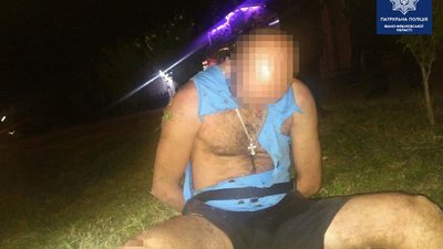Франківець потрапив в лікарню з ножовим пораненням
