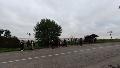 На Тернопільщині учні громади їздять до школи громадським транспортом На Тернопільщині учні громади їздять до школи громадським транспортом