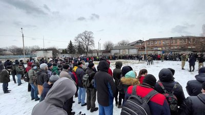 Навички з оборони: "Нацкорпус" проводить відкритий вишкіл у Харкові Навички з оборони: "Нацкорпус" проводить відкритий вишкіл у Харкові