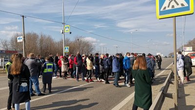 У Полтаві підприємці влаштували акцію протесту У Полтаві підприємці влаштували акцію протесту