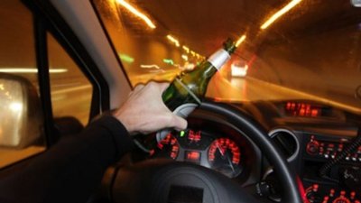 У Чернігові чоловіка затримали за водіння в стані сп’яніння, без прав та номерів на авто
