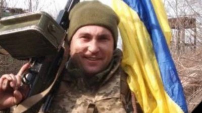 На Дніпропетровщині попрощаються з кам`янчанином, який загинув в боях за Україну