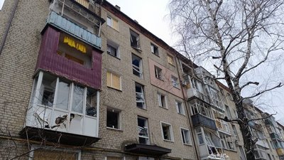 Будинок у Балаклії після російського удару Будинок у Балаклії після російського удару