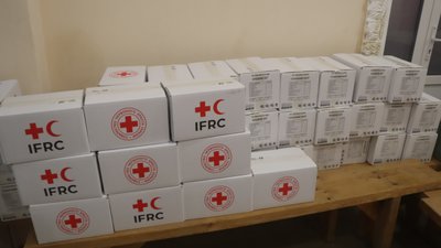 В селах Охтирщини видають гуманітарну допомогу від Червоного Хреста В селах Охтирщини видають гуманітарну допомогу від Червоного Хреста