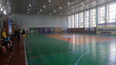 Збірна України серед спортсменів з вадами зору двічі перемогла "газовиків" у Сумах