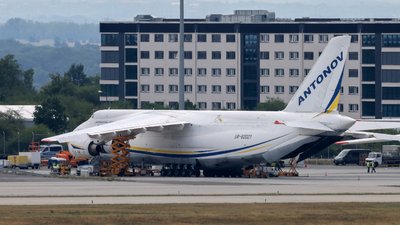 Український вантажний літак Ан-124, Лейпциг