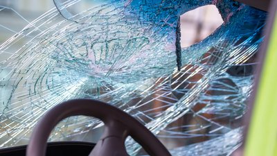 Атака на прикордоння: росіяни дроном поцілили в автівку, водій помер дорогою до лікарні