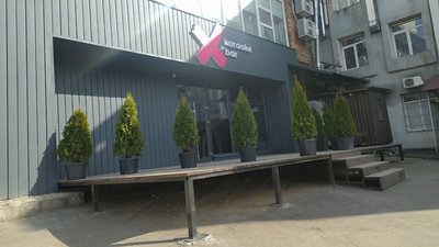 Отруїлися тринадцять відвідувачів хмельницького бару. У них підозрюють сальмонельоз
