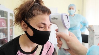 Як у Чернівцях відбувається масова вакцинація від COVID-19