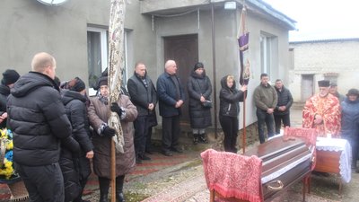 На Тернопільщині попрощалися із загиблими військовослужбовцями