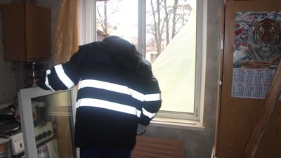 В Охтирці ремонтують пошкоджені від вибухів будинки В Охтирці ремонтують пошкоджені від вибухів будинки