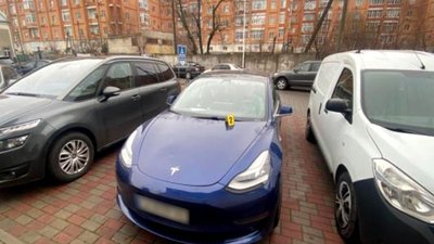 У Черкасах знайшли "коктейль Молотова" на авто