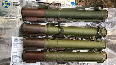СБУ знайшла схрон зброї на Рівненщині. Підозрюють, що привезли з ООС